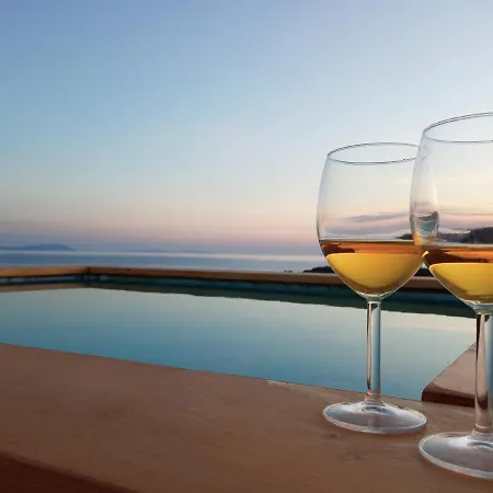 Naxos Aethereal View Hotel apartamentowy *